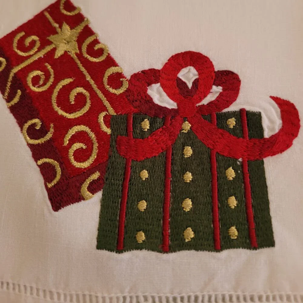 3 Christmas Linen Hand Towels